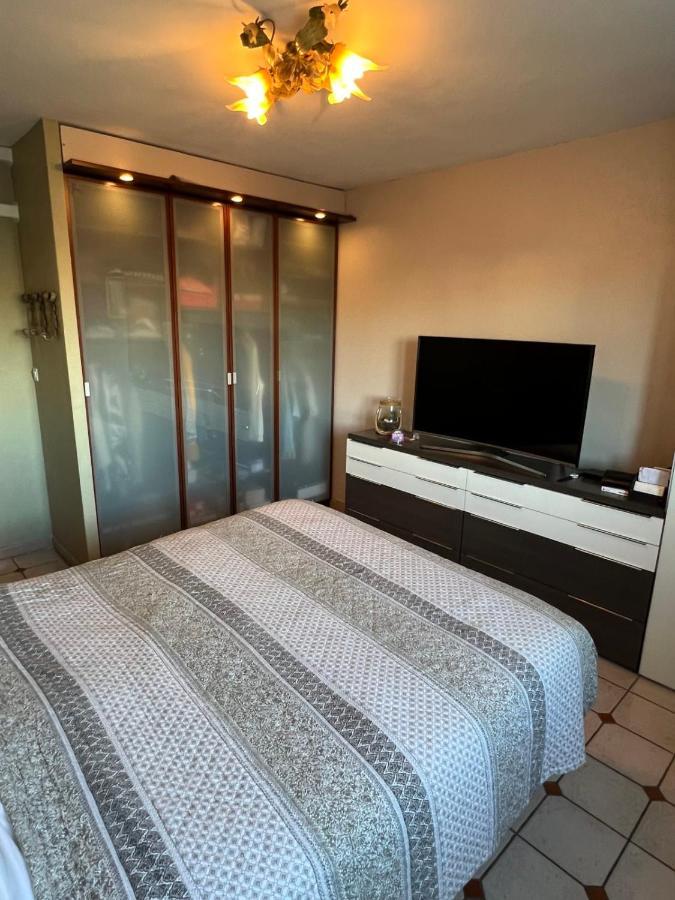 Appartement Mar E Souleu Avec Terrasse Et Vue Mer Au Grau Du Roi Le Grau-du-Roi Eksteriør bilde